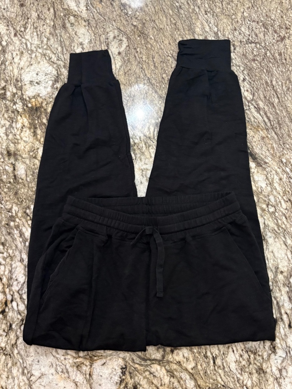 Sundry By Evereve Black Joggers